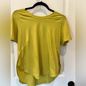 Lululemon exercise top